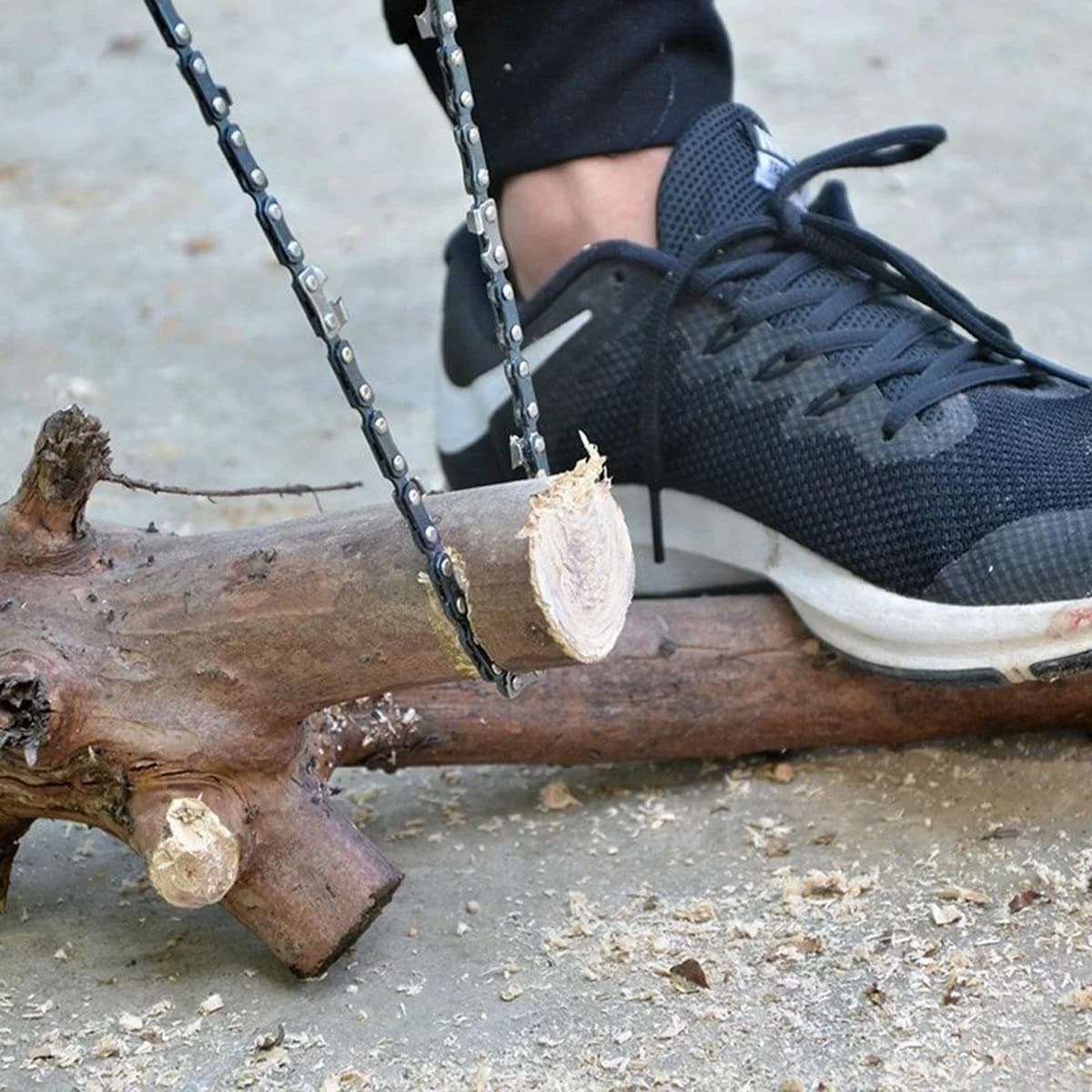 Zaparkorun Kapesní ruční řetězová pila pro přežití - 65 cm - náhled 2