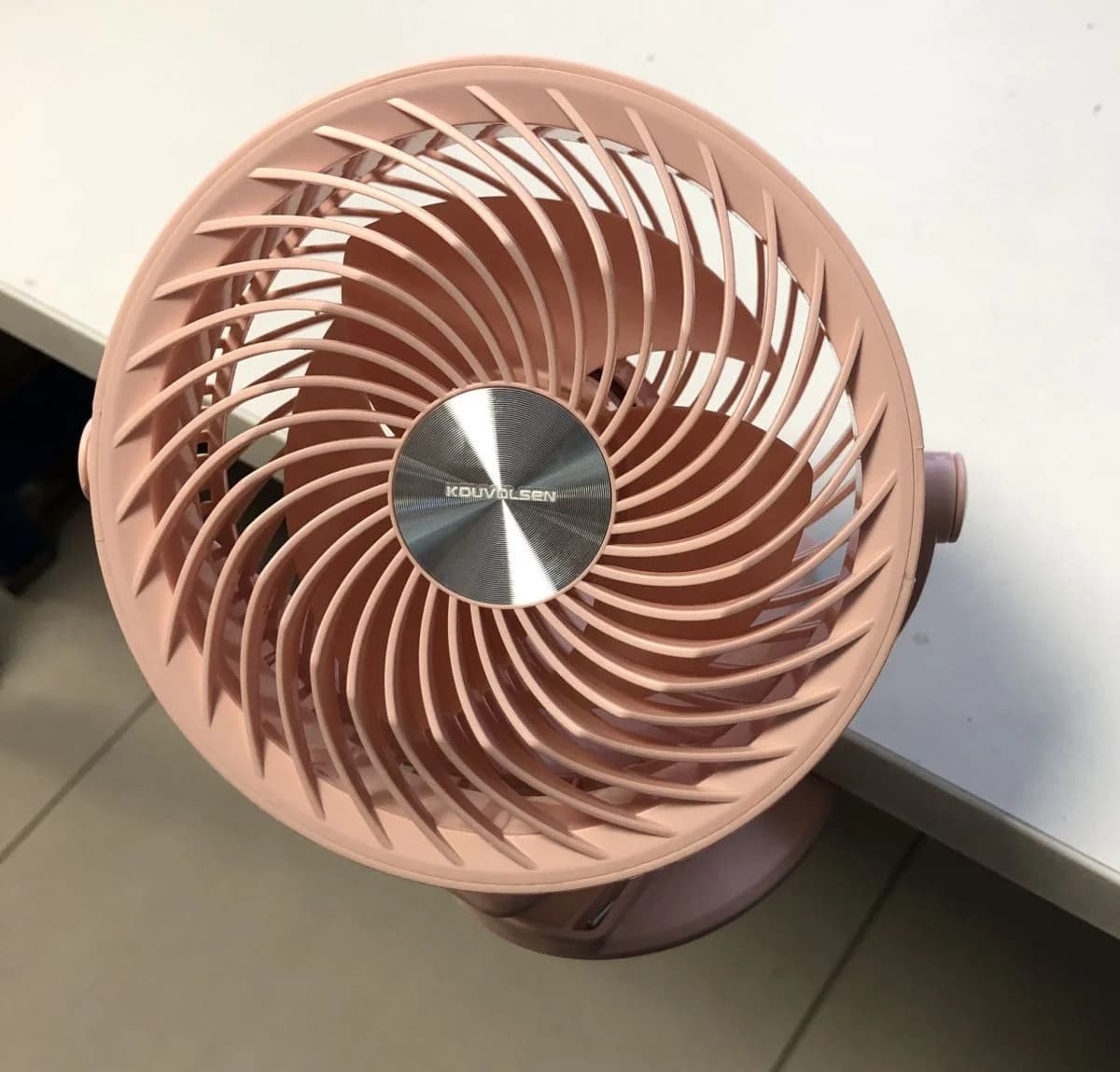 Stolní ventilátor KOUVOLSEN KOS-19005 s klipem - růžový - náhled 4