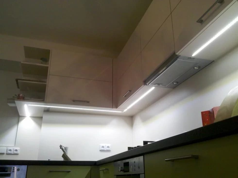 Zaparkorun Bílý LED pásek - 5 metrů - náhled 3