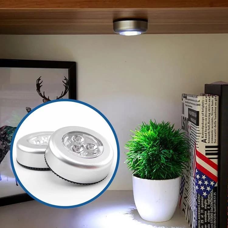 Zaparkorun Samolepící LED lampička