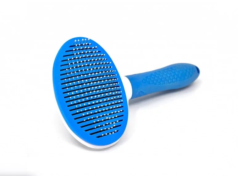 Zaparkorun Inovativní kartáč na vyčesávání srsti PETBRUSHY -
