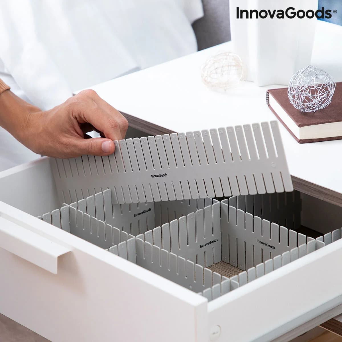 Nastavitelný organizér do zásuvek Condor InnovaGoods 16 kusů